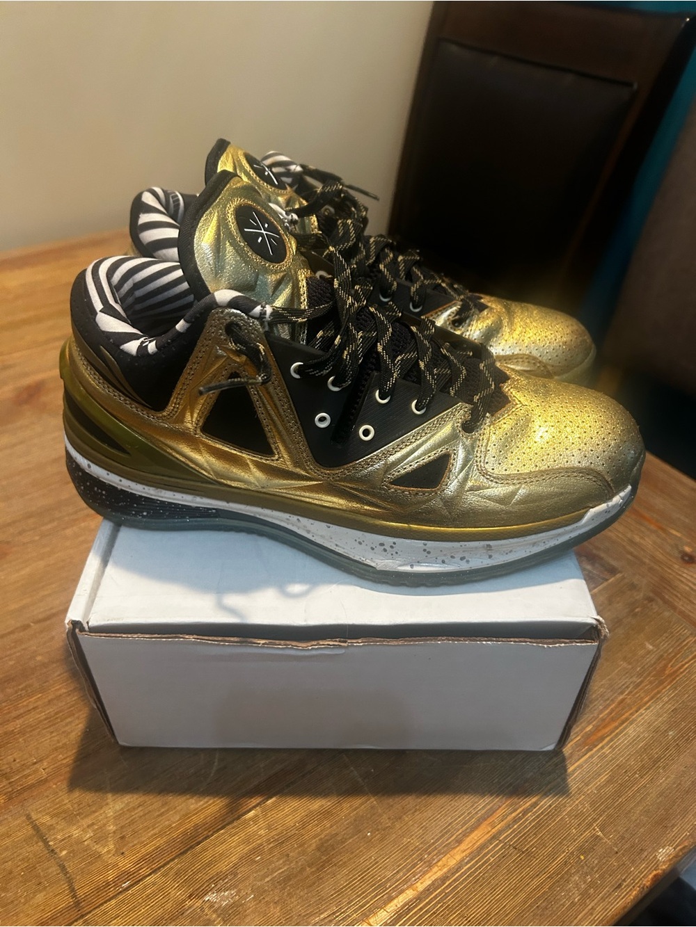 Men's Metallic Gold Athletic Sneakers - Black Accents